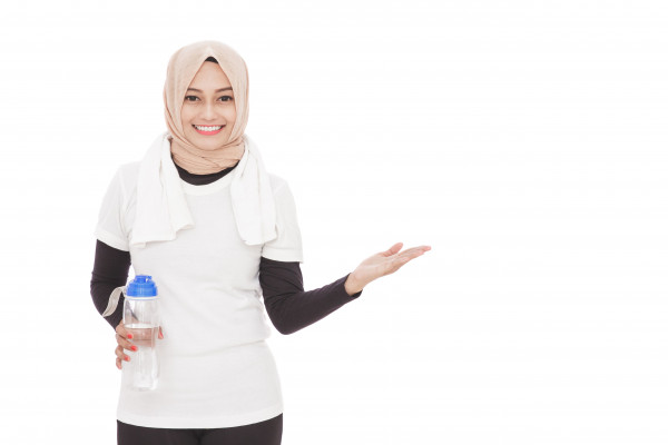 Minum air 