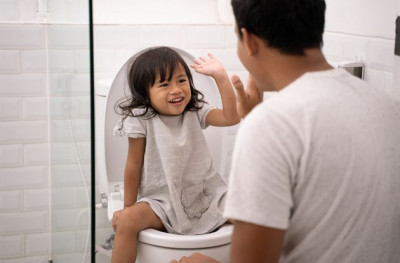 Ini Tanda Kesiapan Si Kecil Toilet Training