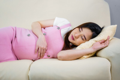 Cara Mengurangi Gejala Insomnia bagi Ibu Hamil