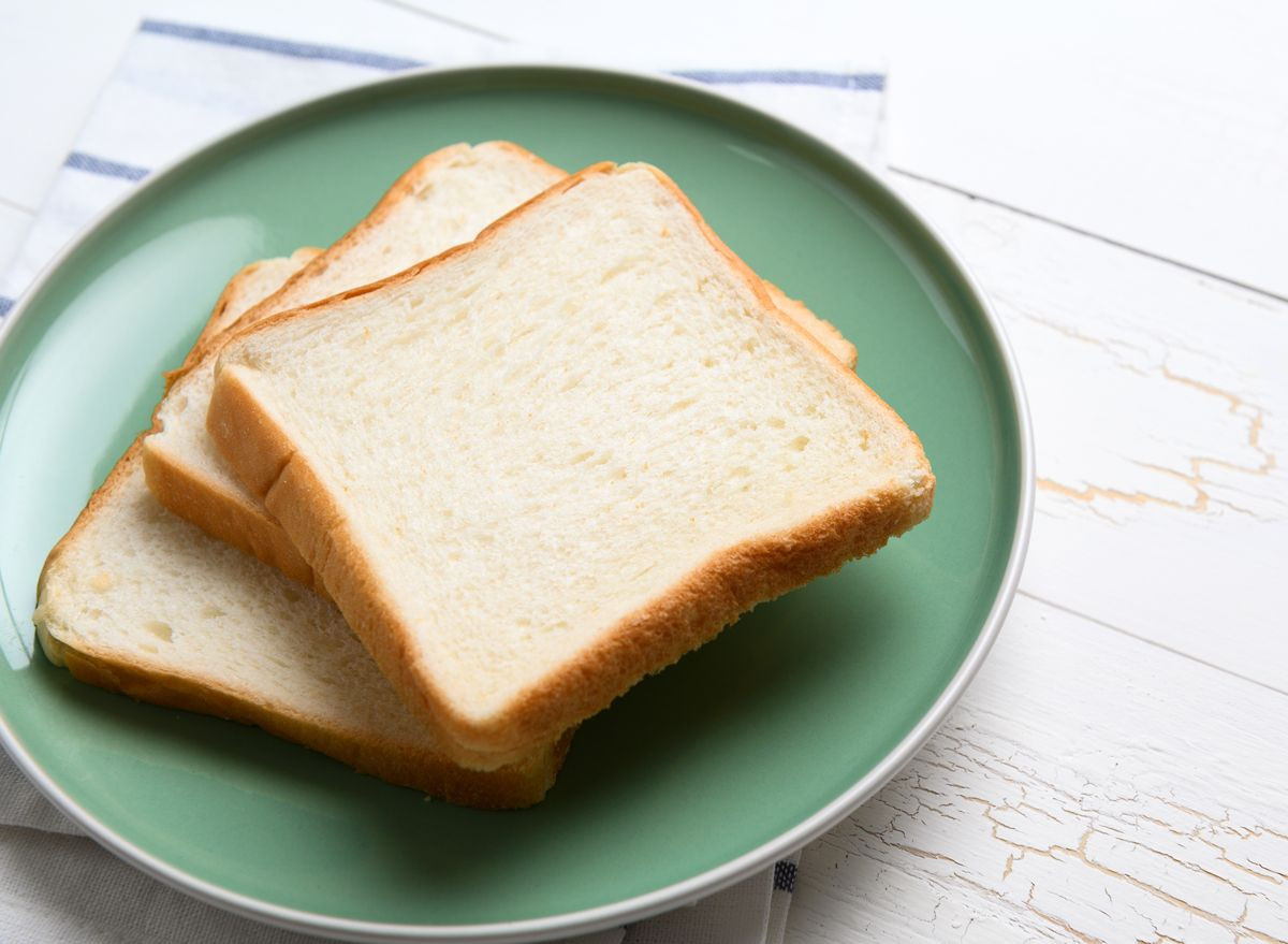 Jangan Makan Roti Tawar Putih Berlebihan, Ini Dampaknya!
