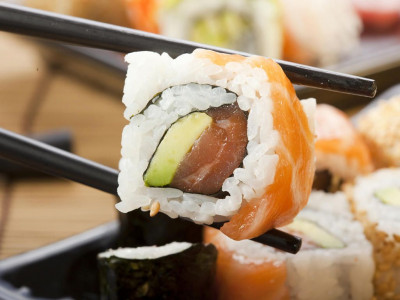 Bolehkah Ibu Menyusui Makan Sushi?