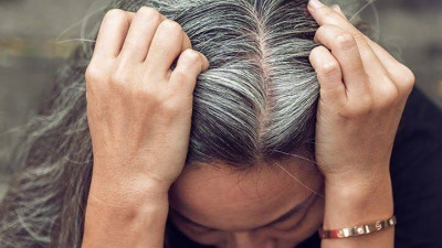 Inilah Mengapa Rambut Cepat Beruban Saat Stres
