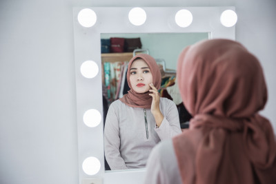 Pengobatan Rumahan Untuk Mengatasi Jerawat yang Meradang