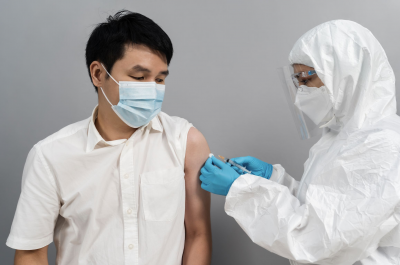 FDA dan CDC Berikan Izin untuk Vaksinasi COVID-19 Dosis Keempat