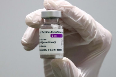 Vaksin AstraZeneca Tidak Lagi Diperuntukkan untuk Usia 40 Tahun ke Bawah