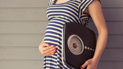 Berat Badan Ideal Saat Hamil Kembar, Yakin Sudah Sesuai BMI?