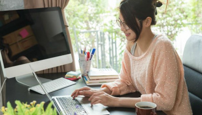 Kerja di Rumah Kurang Produktif? Coba Ikuti Tips Berikut Ini