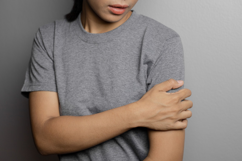 Penyebab Umum Lengan Kiri Terasa Sakit Yesdok