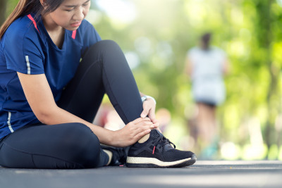 Mengenal Lebih Jauh Fraktur Stres pada Kaki