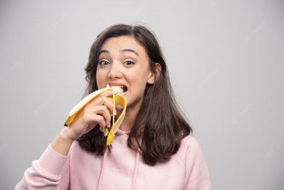 Asam Lambung Kumat? Atasi Dengan Buah Pisang